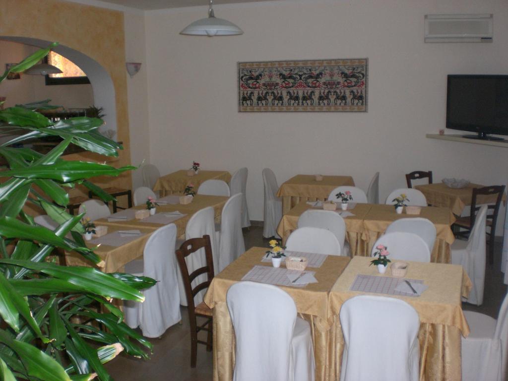 Hotel Maxim Olbia Eksteriør billede