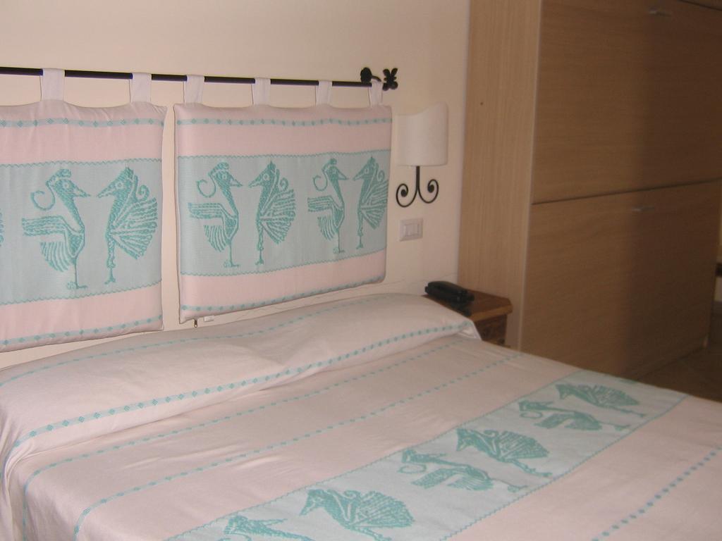 Hotel Maxim Olbia Eksteriør billede