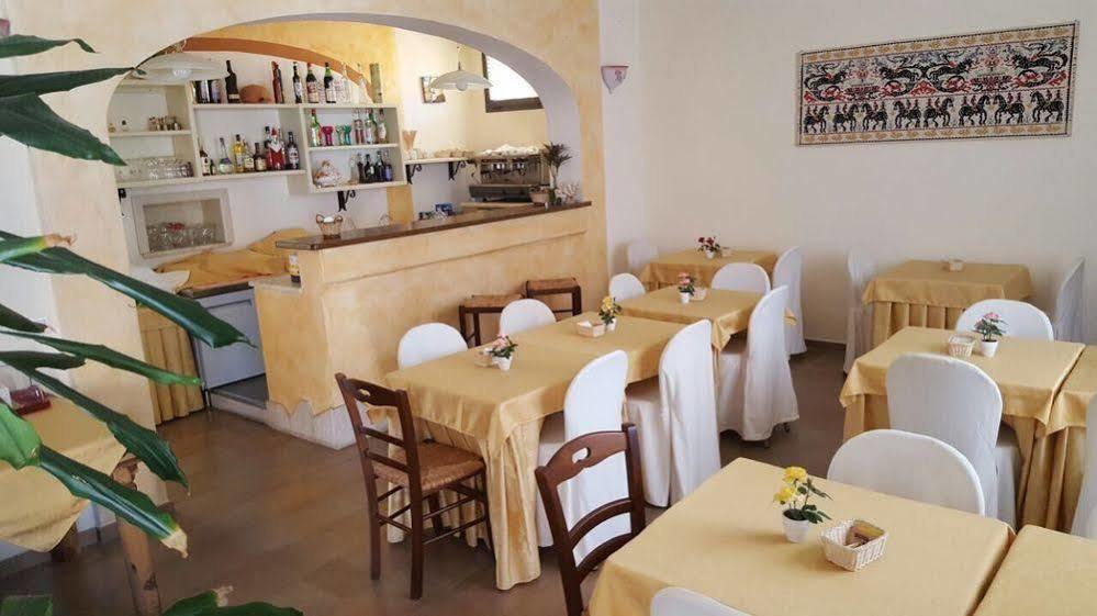 Hotel Maxim Olbia Eksteriør billede