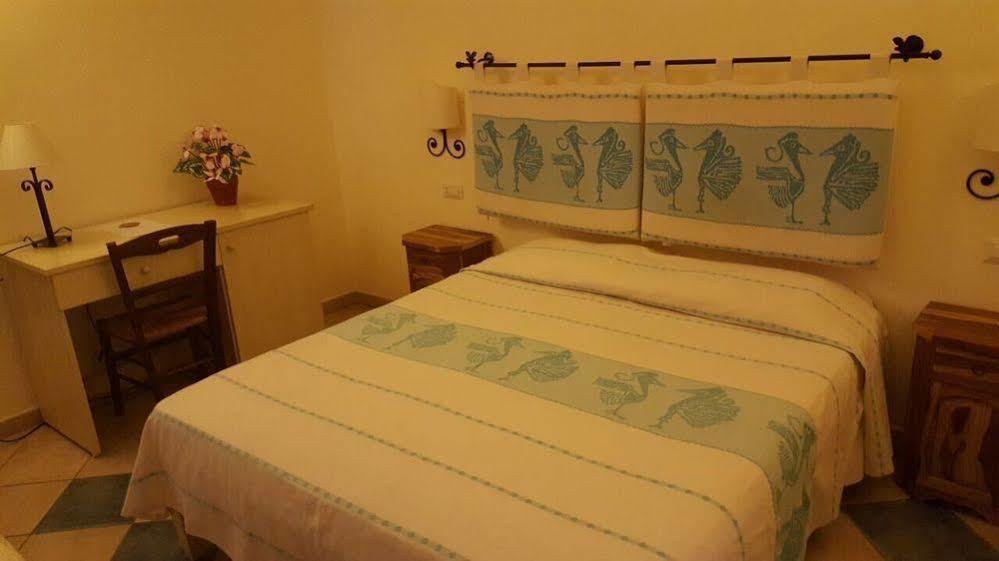 Hotel Maxim Olbia Eksteriør billede